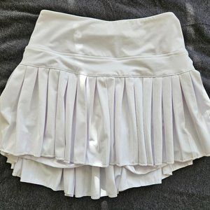 NWOT Gold Hinge Pleated Miniskirt, White XS